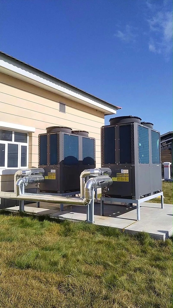 学校空气能供暖