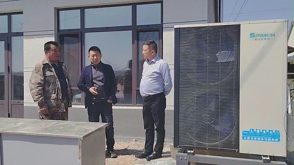 圣普森空气能热泵安装现场