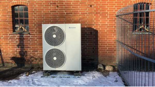 家用空气能热水