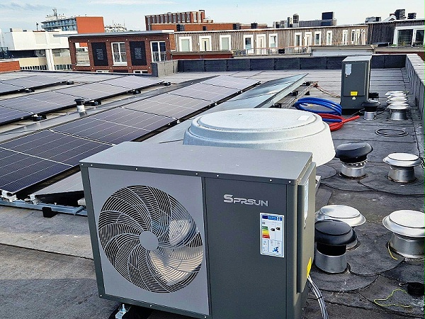 空气能与太阳能